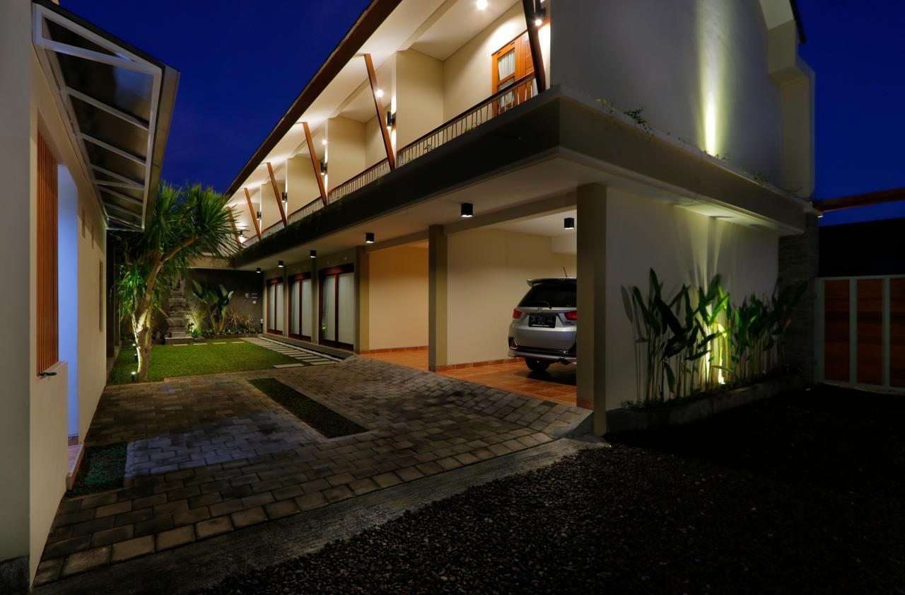 Iconic Bali Living Bed and Breakfast Denpasa Buitenkant foto