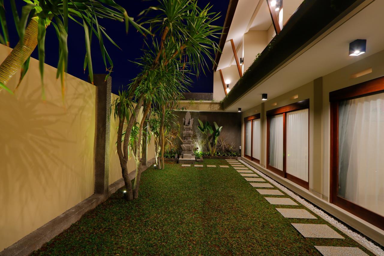 Iconic Bali Living Bed and Breakfast Denpasa Buitenkant foto